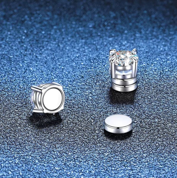 Manani - Magnetic Diamond Earrings